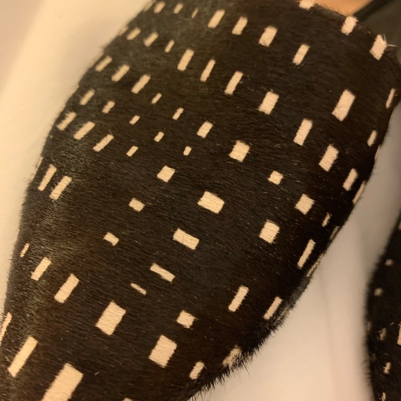 Joe’s Jeans Mule Slides Flats Black Animal Print - Picture 2 of 8